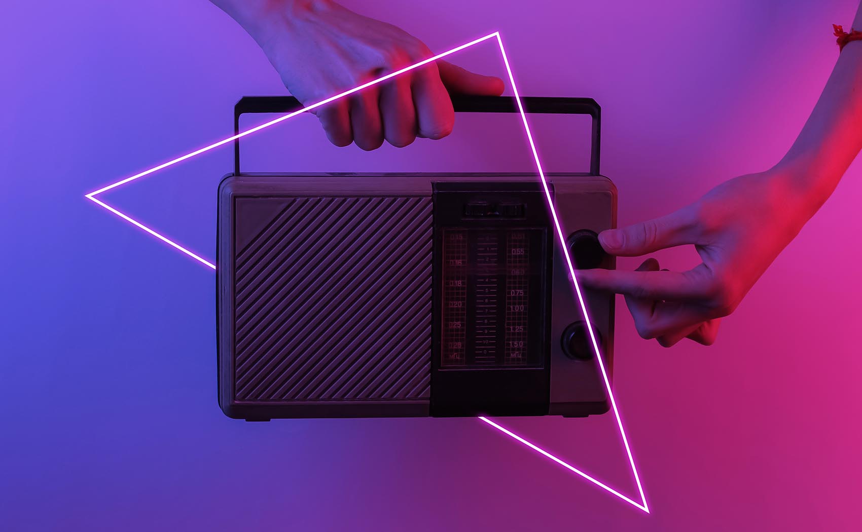 Retro wave music paradise on radio